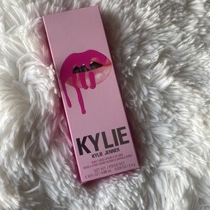 ✨NEW IN BOX KYLIE COSMETICS SAY NO MORE LIP KIT✨